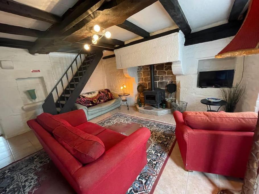Le Petit Fleur - The Little Flower, Cosy Cottage Saint-Michel-de-Montjoie Exterior photo